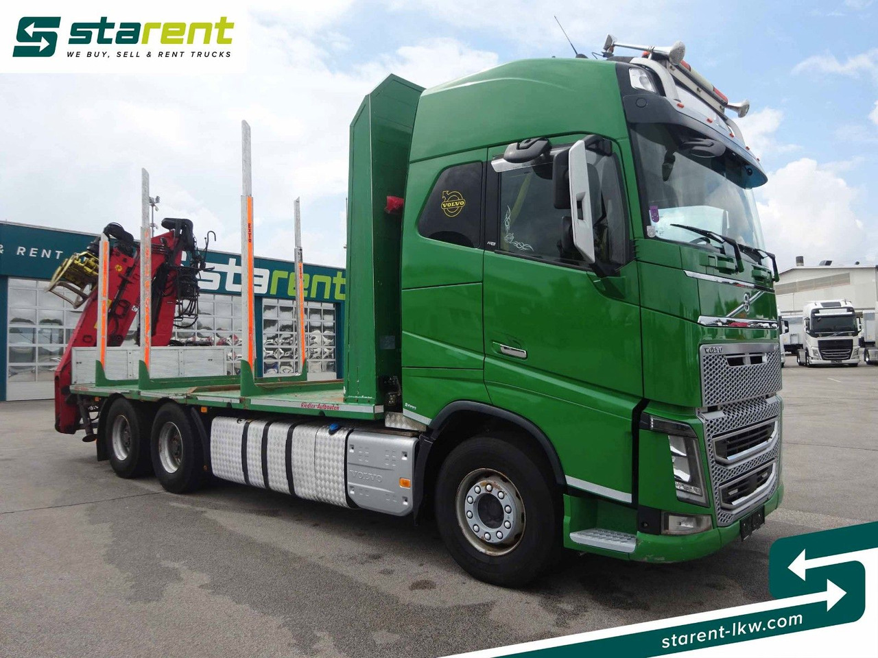 Volvo FH16 550 6x4 Holzaufbau mit Kran (Loglift 145Z) - Camião de transporte de madeira, Camião grua: foto 3 Volvo FH16 550 6x4 Holzaufbau mit Kran (Loglift 145Z) - Camião de transporte de madeira, Camião grua: foto 3