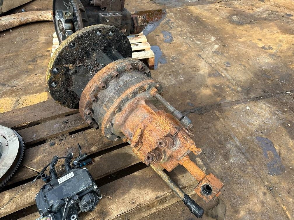 CAT 323 swing motor 515-6105 378-9516 - Hidráulica por Máquina de construção: foto 3 CAT 323 swing motor 515-6105 378-9516 - Hidráulica por Máquina de construção: foto 3
