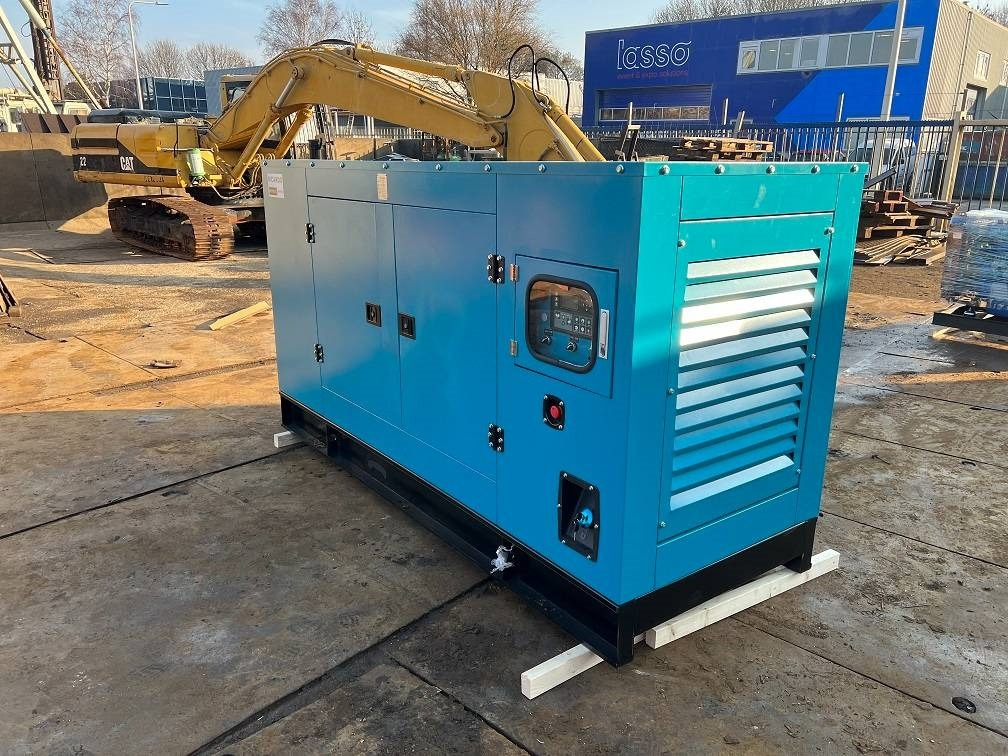 Ricardo 100kva (80KW) silent generator 3 phase 50hz 400v - Gerador elétrico: foto 3 Ricardo 100kva (80KW) silent generator 3 phase 50hz 400v - Gerador elétrico: foto 3