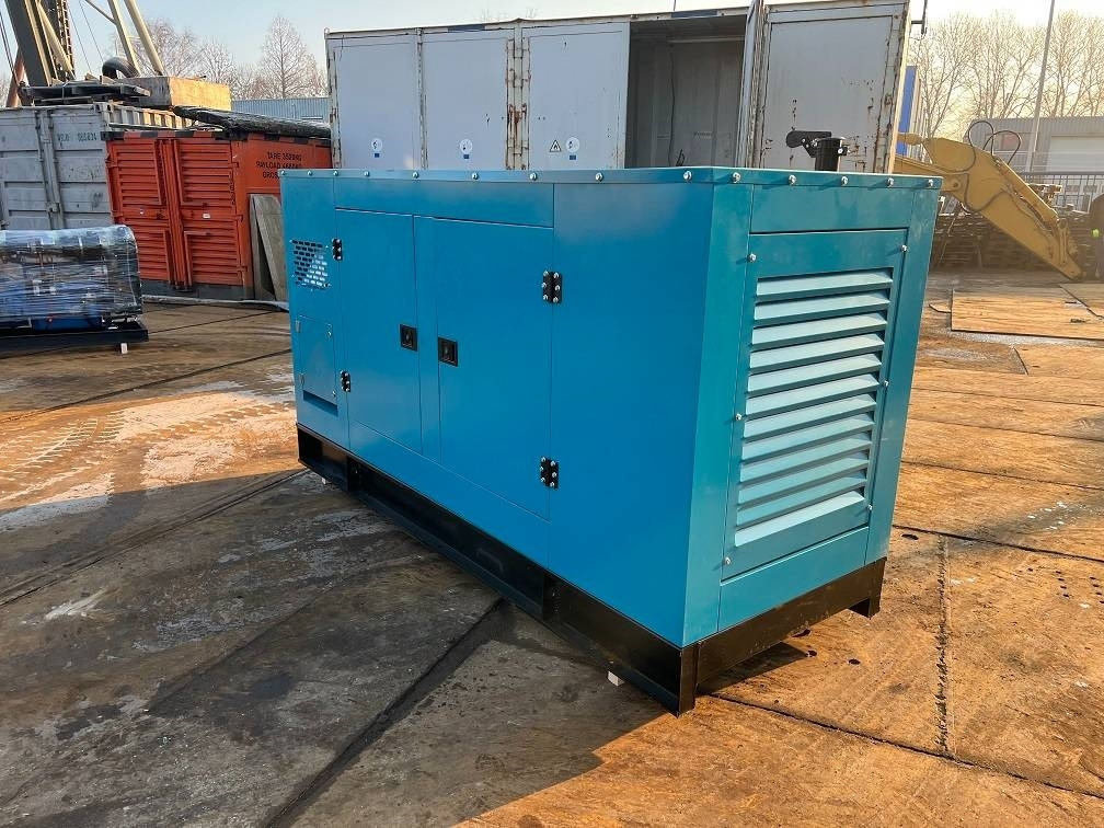 Ricardo 200KVA (160KW) SILENT GENERATOR 3 PHASE 50HZ 400V - Gerador elétrico: foto 5 Ricardo 200KVA (160KW) SILENT GENERATOR 3 PHASE 50HZ 400V - Gerador elétrico: foto 5