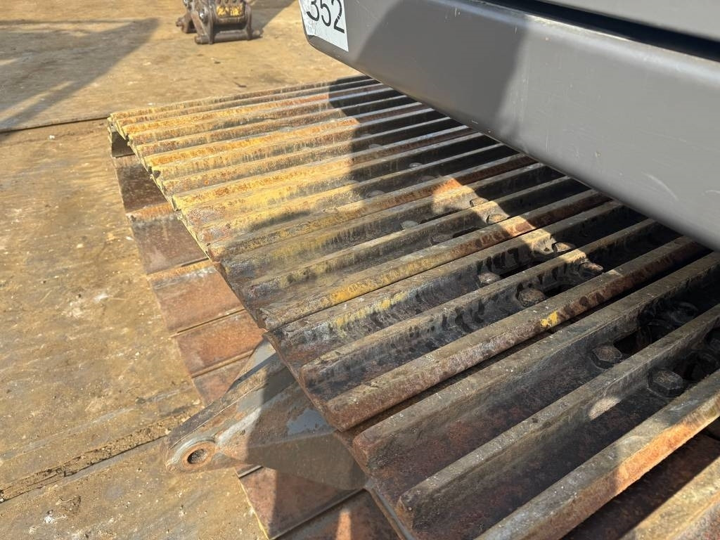 Escavadora de rastos Volvo EC 160 EL ( 3.451 HOURS ORIGINAL ): foto 13