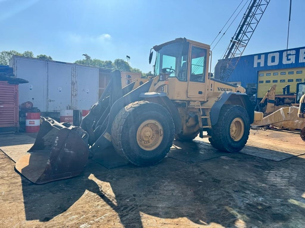 Volvo L 110 E - Pá carregadora de rodas: foto 1 Volvo L 110 E - Pá carregadora de rodas: foto 1
