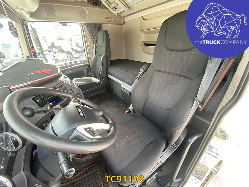 DAF XF 480 - Camião transportador de contêineres/ Caixa móvel: foto 3 DAF XF 480 - Camião transportador de contêineres/ Caixa móvel: foto 3