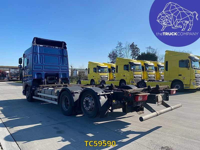 DAF XF Euro6 480 - Camião transportador de contêineres/ Caixa móvel: foto 3 DAF XF Euro6 480 - Camião transportador de contêineres/ Caixa móvel: foto 3
