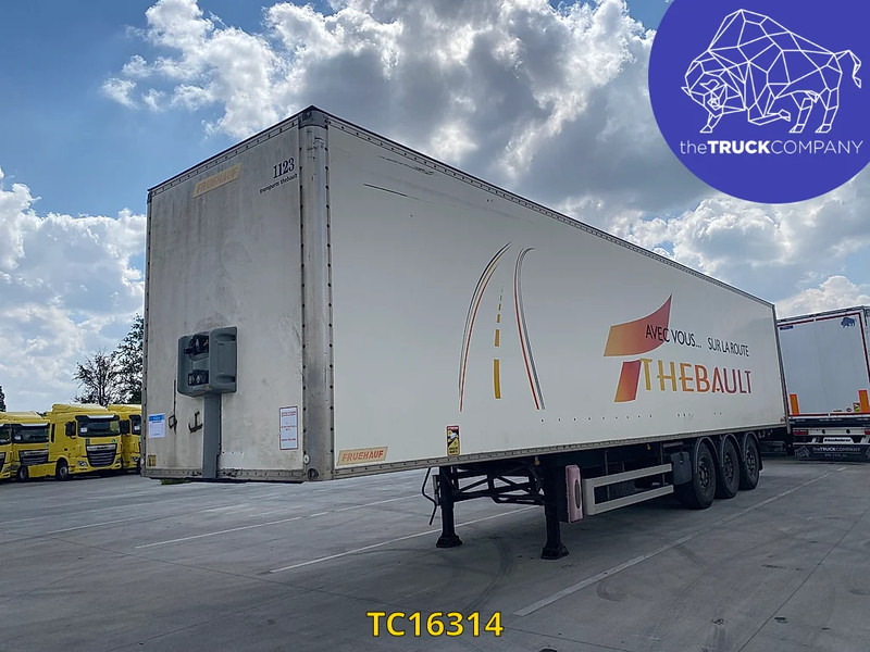 Fruehauf - Semi-reboque furgão: foto 1 Fruehauf - Semi-reboque furgão: foto 1