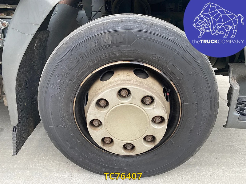 Renault D 210 - Camião frigorífico: foto 3 Renault D 210 - Camião frigorífico: foto 3