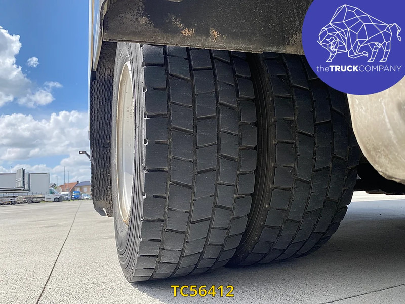 Renault D 240 - Camião frigorífico: foto 5 Renault D 240 - Camião frigorífico: foto 5