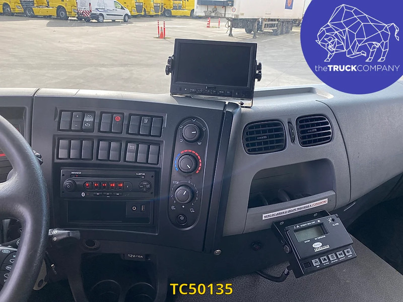 Camião frigorífico Renault D 320: foto 6
