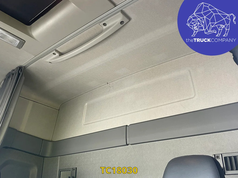 Renault T 460 - Camião furgão: foto 4 Renault T 460 - Camião furgão: foto 4