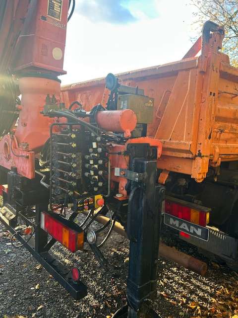 MAN 19 293 4x4 Kran Atlas 85.1 A2 - Camião basculante: foto 3 MAN 19 293 4x4 Kran Atlas 85.1 A2 - Camião basculante: foto 3