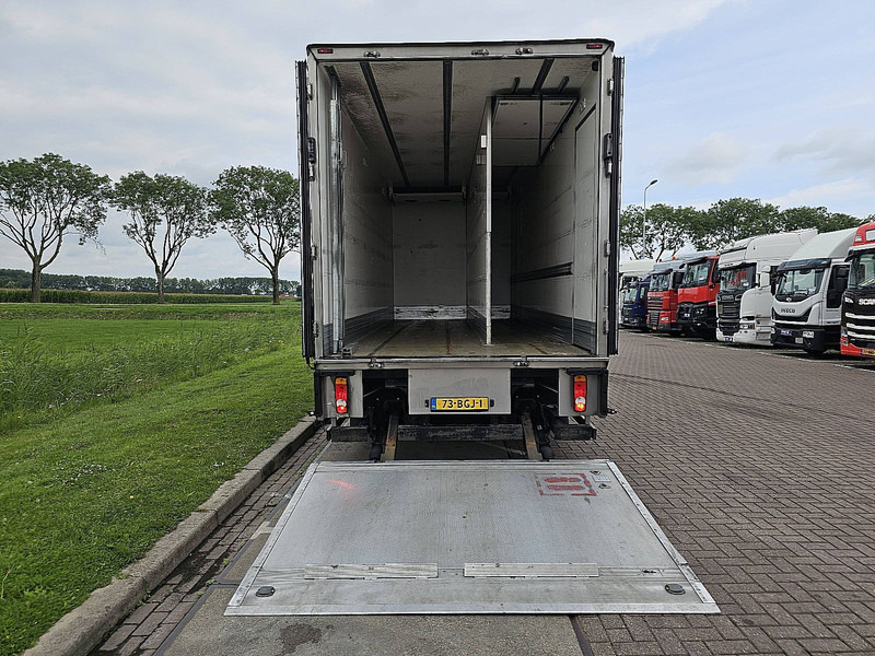 Camião frigorífico DAF CF 220 CARRIER LIFT DOORS: foto 13