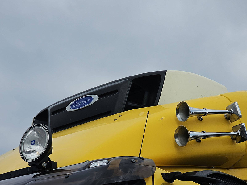 Camião frigorífico DAF CF 220 CARRIER LIFT DOORS: foto 14