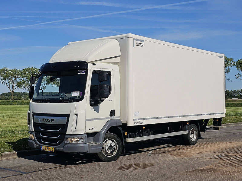 DAF LF 210 - Camião furgão: foto 2 DAF LF 210 - Camião furgão: foto 2