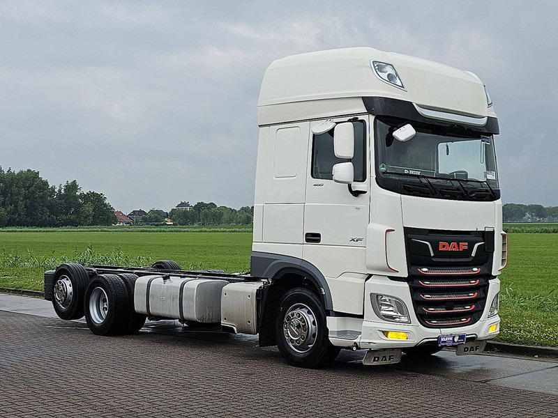 DAF XF 480 SSC 6X2 FAR INTARDER - Camião chassi: foto 5 DAF XF 480 SSC 6X2 FAR INTARDER - Camião chassi: foto 5
