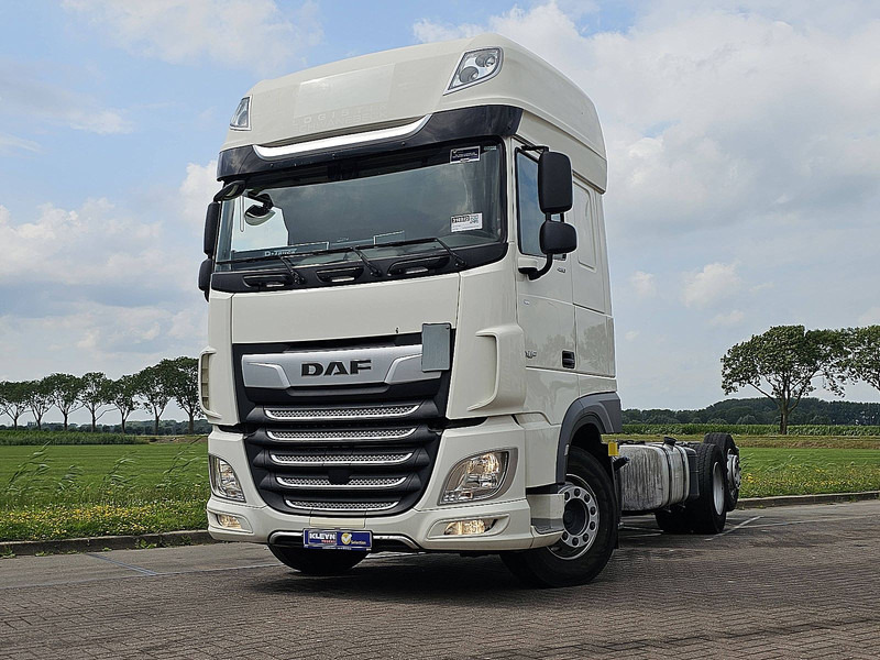 DAF XF 480 SSC 6X2 FAR INTARDER - Camião chassi: foto 1 DAF XF 480 SSC 6X2 FAR INTARDER - Camião chassi: foto 1