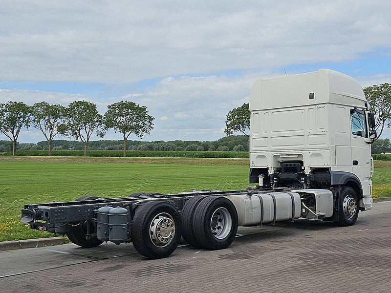 DAF XF 480 SSC 6X2 FAR INTARDER - Camião chassi: foto 3 DAF XF 480 SSC 6X2 FAR INTARDER - Camião chassi: foto 3