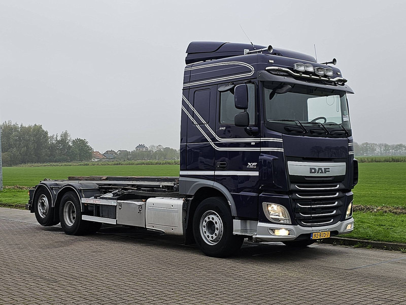 DAF XF 510 6X2 FAN STEERAXLE - Camião com sistema de cabo: foto 5 DAF XF 510 6X2 FAN STEERAXLE - Camião com sistema de cabo: foto 5