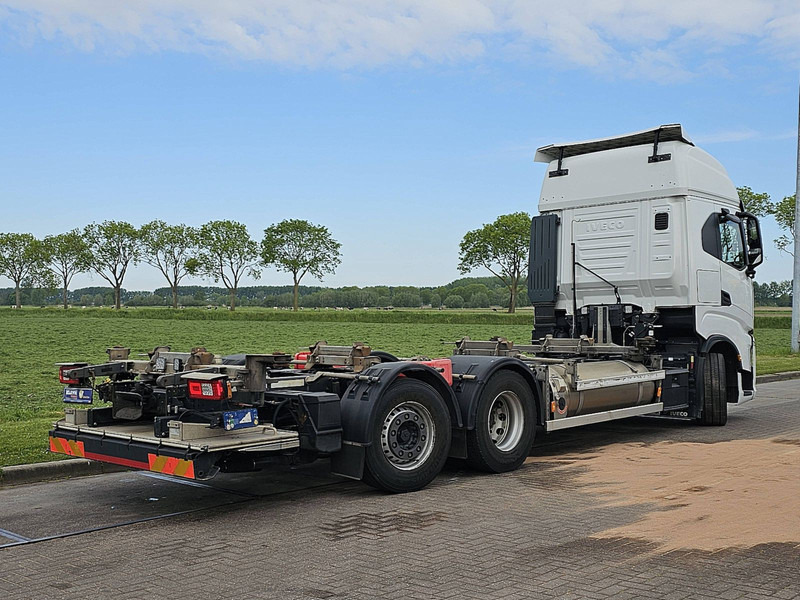 Iveco S-WAY AS260S46 LNG INT. STEERAXLE - Camião transportador de contêineres/ Caixa móvel: foto 3 Iveco S-WAY AS260S46 LNG INT. STEERAXLE - Camião transportador de contêineres/ Caixa móvel: foto 3