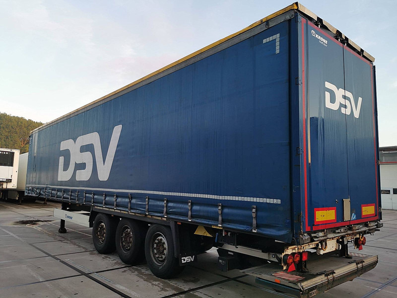 Krone SDP 02 BÄR 2 TONS TAILLIFT - Semi-reboque de lona: foto 5 Krone SDP 02 BÄR 2 TONS TAILLIFT - Semi-reboque de lona: foto 5