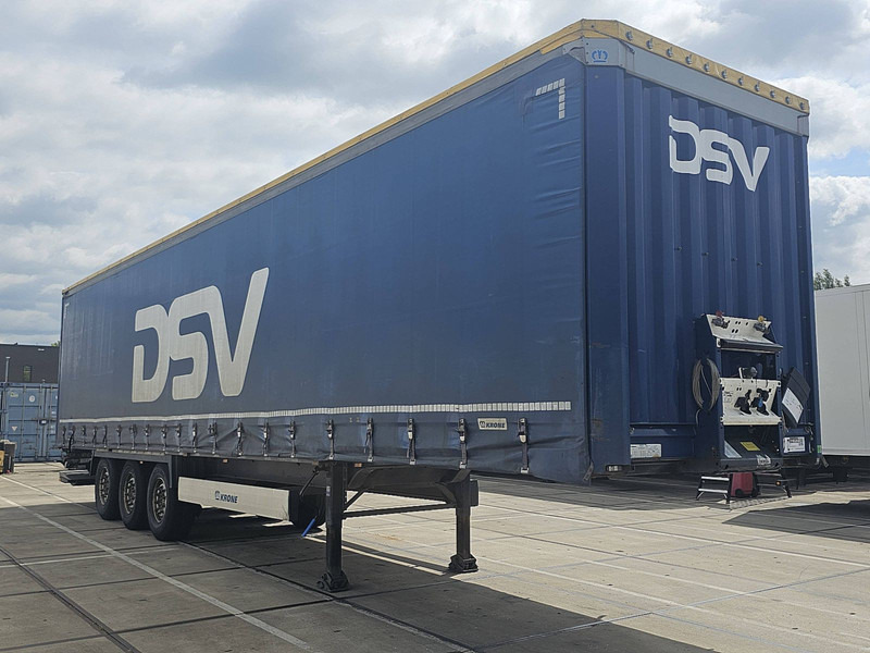 Krone SDP 02 BÄR 2 TONS TAILLIFT - Semi-reboque de lona: foto 3 Krone SDP 02 BÄR 2 TONS TAILLIFT - Semi-reboque de lona: foto 3