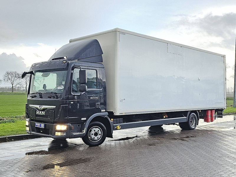 MAN 12.250 TGL BL MANUAL TAILLIFT - Camião furgão: foto 2 MAN 12.250 TGL BL MANUAL TAILLIFT - Camião furgão: foto 2