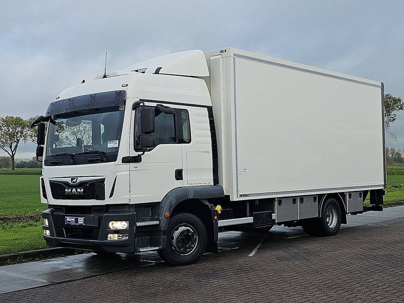 MAN 12.250 TGM LX HEATER 2T LIFT - Camião furgão: foto 2 MAN 12.250 TGM LX HEATER 2T LIFT - Camião furgão: foto 2
