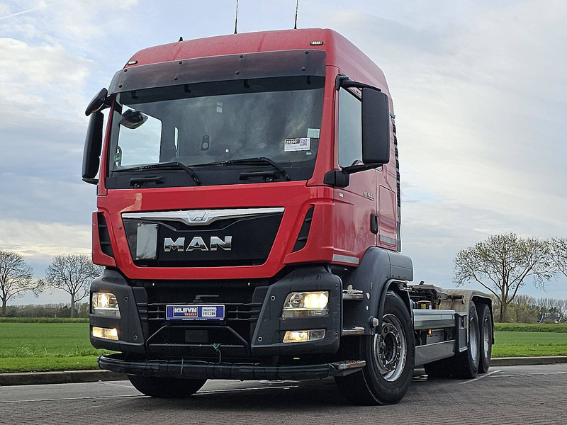 MAN 26.440 TGS - Camião polibenne: foto 1 MAN 26.440 TGS - Camião polibenne: foto 1