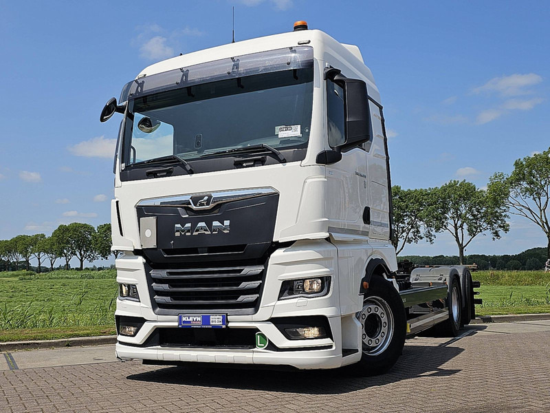 MAN 26.470 TGX - Camião transportador de contêineres/ Caixa móvel: foto 1 MAN 26.470 TGX - Camião transportador de contêineres/ Caixa móvel: foto 1
