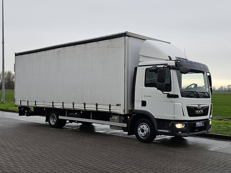 MAN 8.220 TGL AIRCO LIFT BOX 7.1M - Camião de lona: foto 5 MAN 8.220 TGL AIRCO LIFT BOX 7.1M - Camião de lona: foto 5