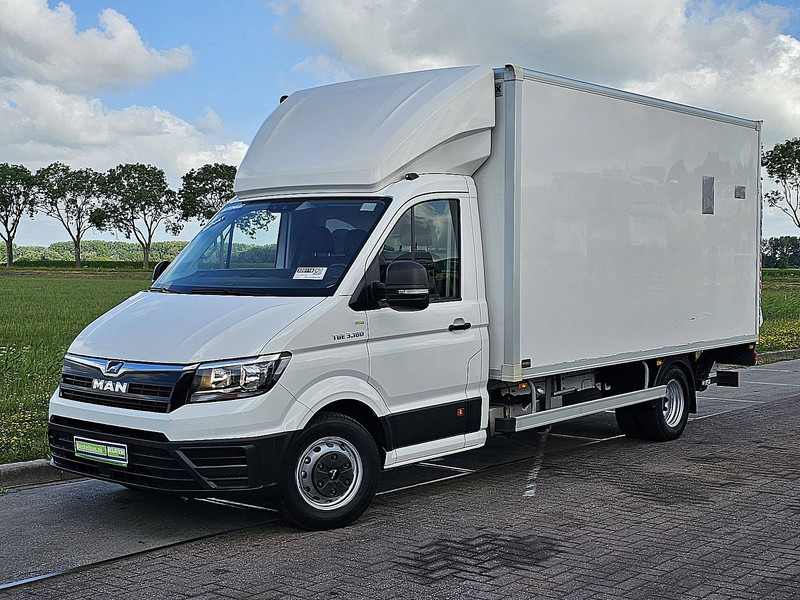 MAN TGE 5.180 ac automaat EURO6 - Carrinha de contentor: foto 2 MAN TGE 5.180 ac automaat EURO6 - Carrinha de contentor: foto 2