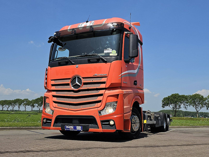 Mercedes-Benz ACTROS 2545 LS - Camião transportador de contêineres/ Caixa móvel: foto 1 Mercedes-Benz ACTROS 2545 LS - Camião transportador de contêineres/ Caixa móvel: foto 1