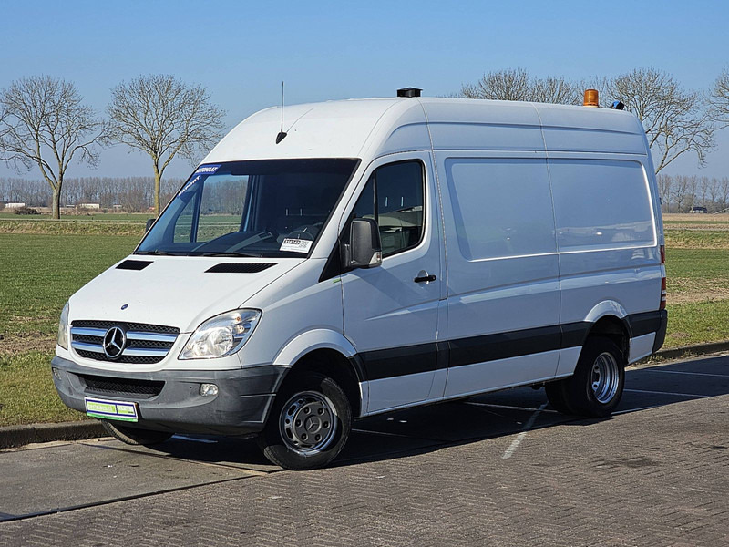 Mercedes-Benz Sprinter 519 V6 3.0 LTR AC AUT - Furgão: foto 2 Mercedes-Benz Sprinter 519 V6 3.0 LTR AC AUT - Furgão: foto 2