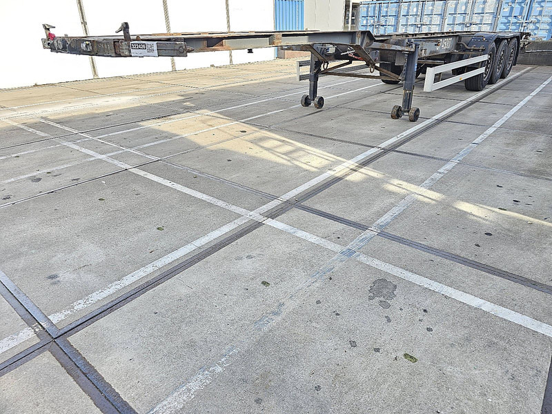 Pacton T3-007 - Semi-reboque transportador de contêineres/ Caixa móvel: foto 1 Pacton T3-007 - Semi-reboque transportador de contêineres/ Caixa móvel: foto 1