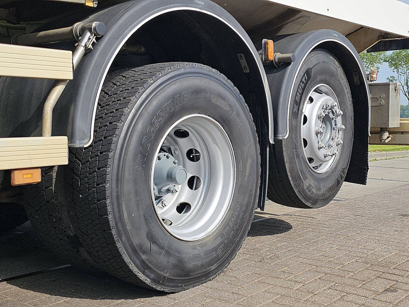 Caminhão tanque Scania P280 6X2*4 19000 L FUEL: foto 15