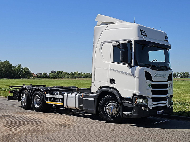 Scania R450 6x2*4 - Camião transportador de contêineres/ Caixa móvel: foto 5 Scania R450 6x2*4 - Camião transportador de contêineres/ Caixa móvel: foto 5