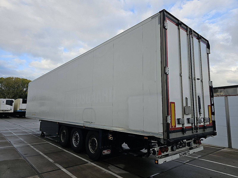 Schmitz Cargobull MEATRAILS - Semi-reboque frigorífico: foto 5 Schmitz Cargobull MEATRAILS - Semi-reboque frigorífico: foto 5