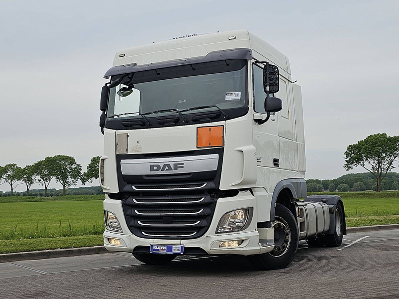DAF XF 460 SPACECAB INTARDER - Tractor: foto 1 DAF XF 460 SPACECAB INTARDER - Tractor: foto 1