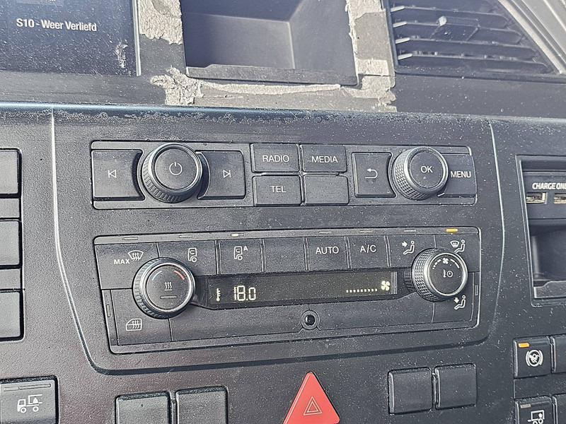 Tractor MAN 18.510 TGX GX XXL INTARDER LED: foto 12 Tractor MAN 18.510 TGX GX XXL INTARDER LED: foto 12