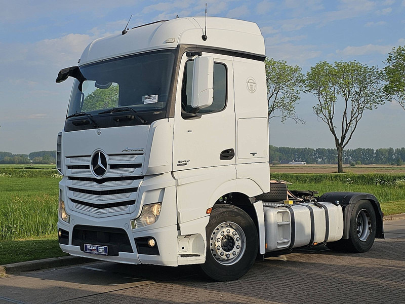 Mercedes-Benz ACTROS 1842 LS STEAMSPACE 2X TANK - Tractor: foto 2 Mercedes-Benz ACTROS 1842 LS STEAMSPACE 2X TANK - Tractor: foto 2