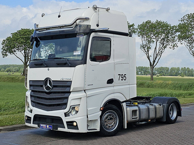 Mercedes-Benz ACTROS 1845 LS NR MP5 GIGASP. RET. - Tractor: foto 2 Mercedes-Benz ACTROS 1845 LS NR MP5 GIGASP. RET. - Tractor: foto 2