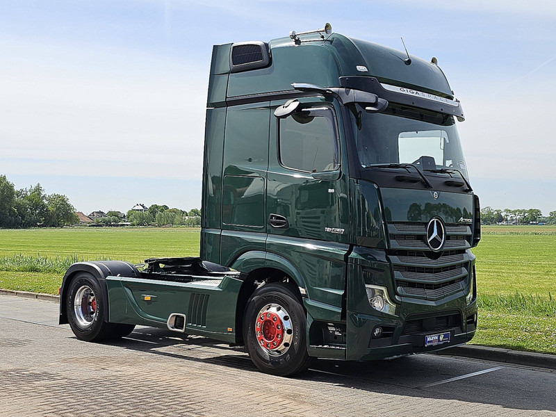 Mercedes-Benz ACTROS 1863 GIGA SOLOSTAR ADR - Tractor: foto 5 Mercedes-Benz ACTROS 1863 GIGA SOLOSTAR ADR - Tractor: foto 5