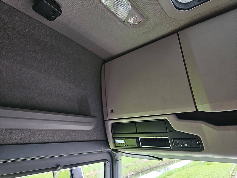 Leasing de Scania R410 HL SKIRTS NL-TRUCK Scania R410 HL SKIRTS NL-TRUCK: foto 10 Leasing de Scania R410 HL SKIRTS NL-TRUCK Scania R410 HL SKIRTS NL-TRUCK: foto 10