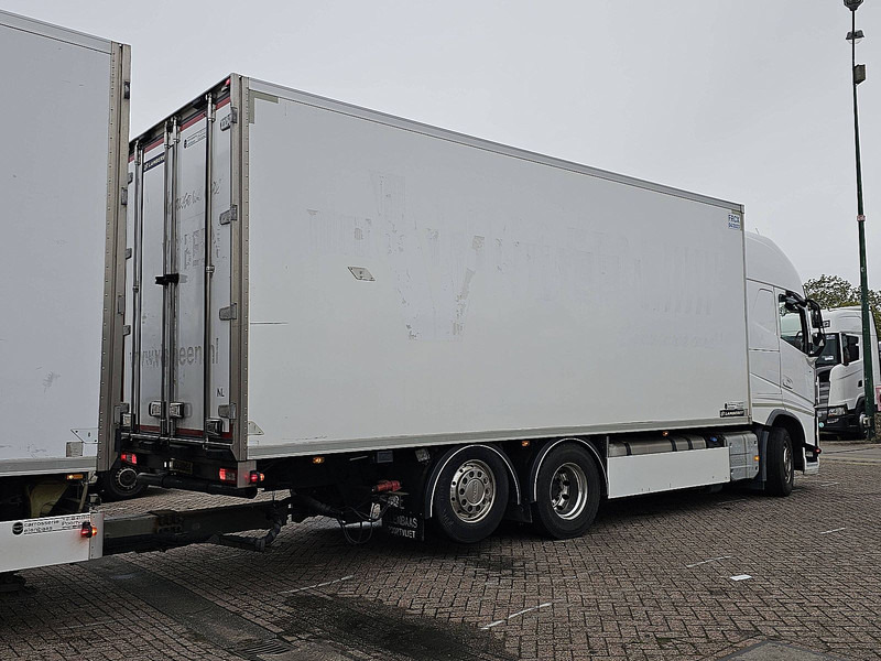 Volvo FH 460 6X2 LAMBERET COMBI - Camião frigorífico: foto 3 Volvo FH 460 6X2 LAMBERET COMBI - Camião frigorífico: foto 3