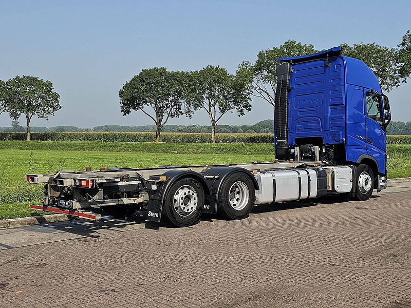 Volvo FH 500 - Camião transportador de contêineres/ Caixa móvel: foto 3 Volvo FH 500 - Camião transportador de contêineres/ Caixa móvel: foto 3