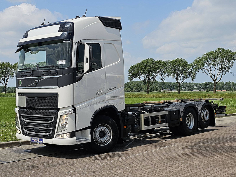 Volvo FH 500 - Camião transportador de contêineres/ Caixa móvel: foto 2 Volvo FH 500 - Camião transportador de contêineres/ Caixa móvel: foto 2