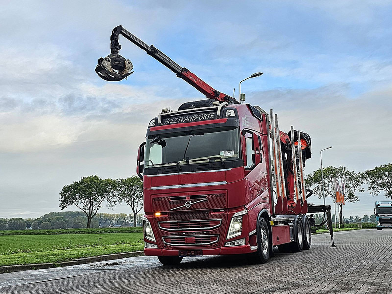 Volvo FH 540 6X4 EPSILON M110Z82 - Camião de transporte de madeira, Camião grua: foto 1 Volvo FH 540 6X4 EPSILON M110Z82 - Camião de transporte de madeira, Camião grua: foto 1