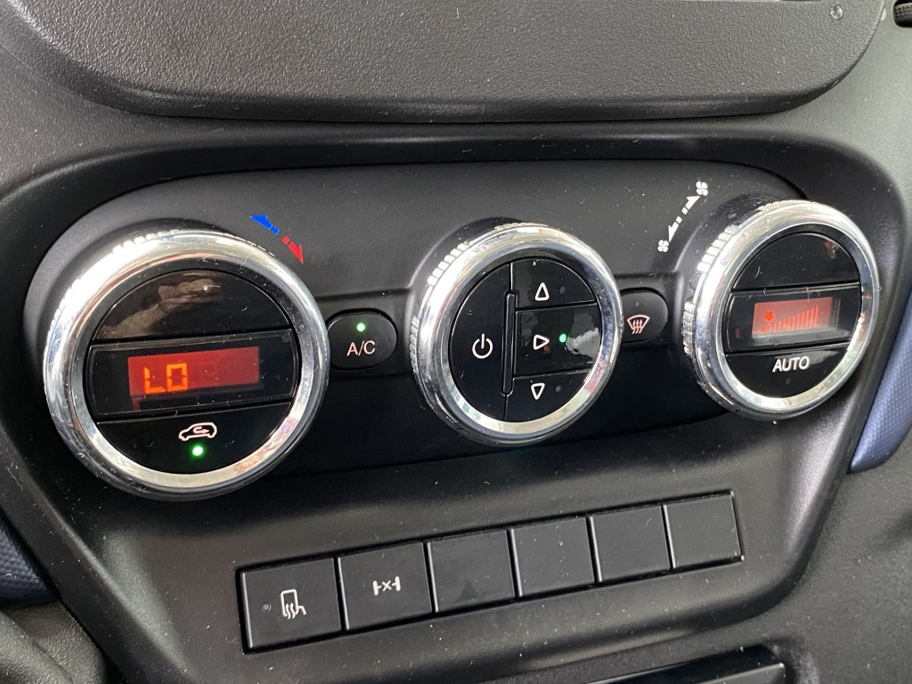 Iveco Daily 65C21 3,6m P+P+LBW Klima Automat. Webasto - Carrinha de lona: foto 3 Iveco Daily 65C21 3,6m P+P+LBW Klima Automat. Webasto - Carrinha de lona: foto 3