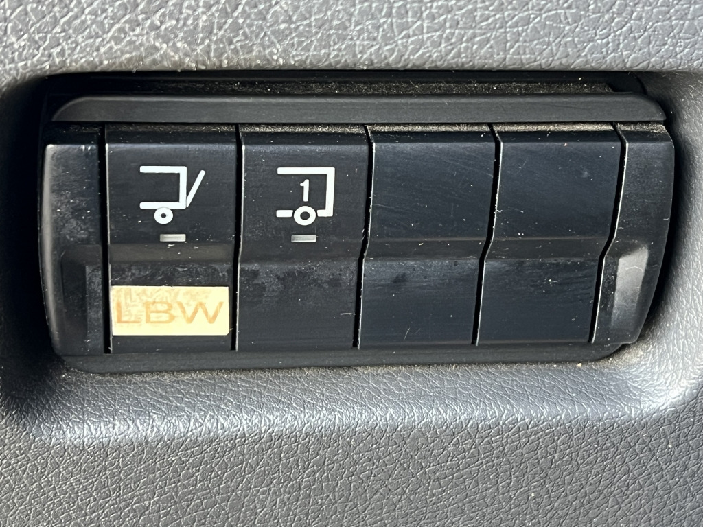 Mercedes-Benz Atego 818 Klima AHK 6,05m Koffer LBW Tempomat - Carrinha de contentor: foto 2 Mercedes-Benz Atego 818 Klima AHK 6,05m Koffer LBW Tempomat - Carrinha de contentor: foto 2