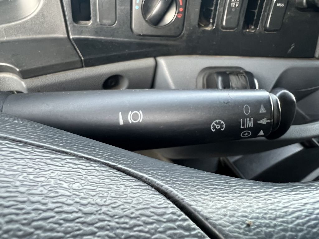 Mercedes-Benz Axor 1833 7m Koffer 2x Schwenkwand LBW Or.382'km - Camião transporte de bebidas: foto 5 Mercedes-Benz Axor 1833 7m Koffer 2x Schwenkwand LBW Or.382'km - Camião transporte de bebidas: foto 5