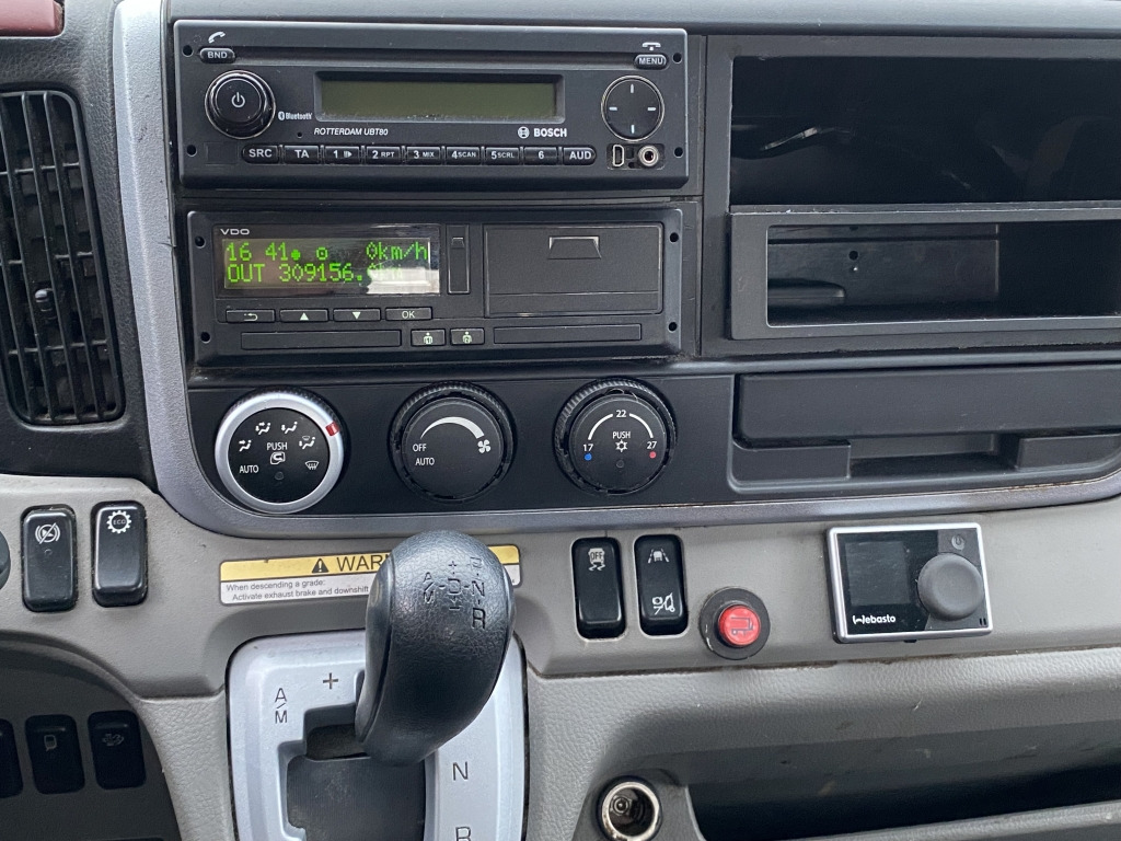 Mitsubishi Fuso Canter 9C18 5,8mEuro6d Klima GetriebeDefekt - Camião chassi: foto 2 Mitsubishi Fuso Canter 9C18 5,8mEuro6d Klima GetriebeDefekt - Camião chassi: foto 2